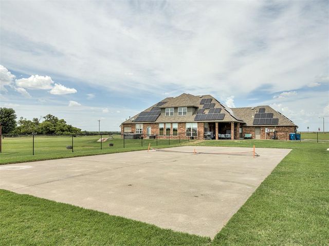 921 Hannah Dr, Tuttle, OK 73089