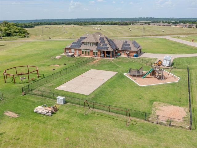921 Hannah Dr, Tuttle, OK 73089