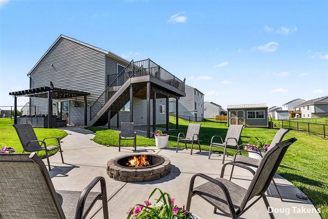 4225 Butternut Drive, Wayland, MI 49348