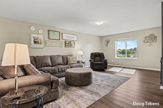 4225 Butternut Drive, Wayland, MI 49348