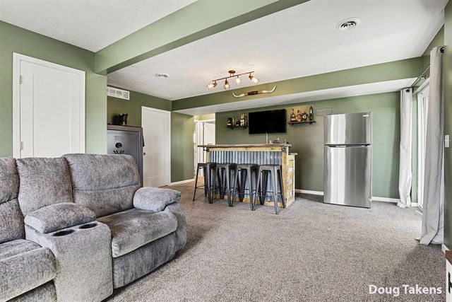 4225 Butternut Drive, Wayland, MI 49348