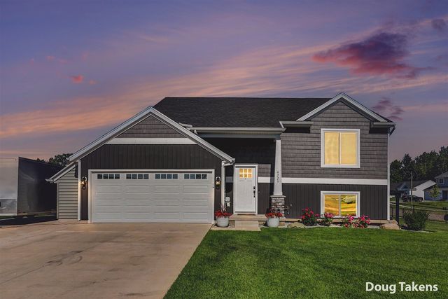 4225 Butternut Drive, Wayland, MI 49348