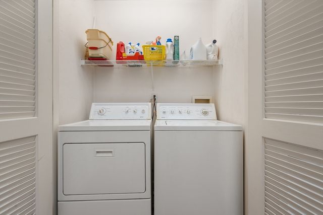 600 Trapelo Rd 8, Waltham, MA 02452