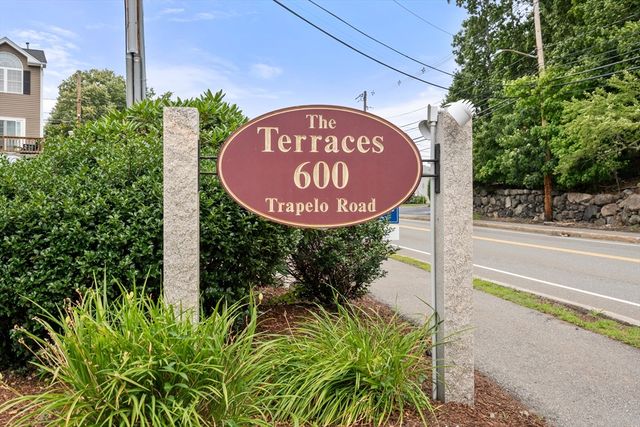 600 Trapelo Rd 8, Waltham, MA 02452