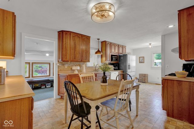 247 W Mechanic Street, Bloomfield, IN 47424