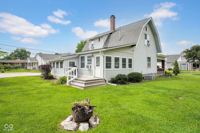247 W Mechanic Street, Bloomfield, IN 47424