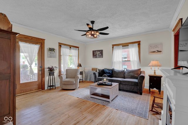 247 W Mechanic Street, Bloomfield, IN 47424