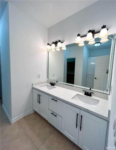 414 E 11th Street, San Juan, TX 78589