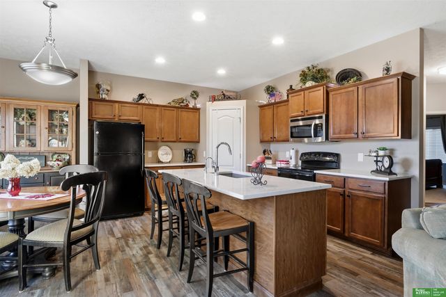 6725 S 191st Avenue, Omaha, NE 68135