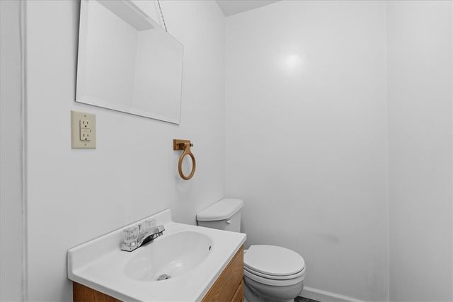 470 Reidmore Rd, Connellsville, PA 15425