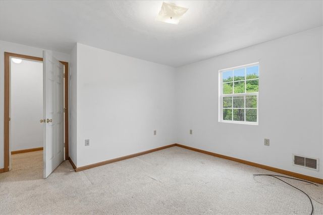 470 Reidmore Rd, Connellsville, PA 15425