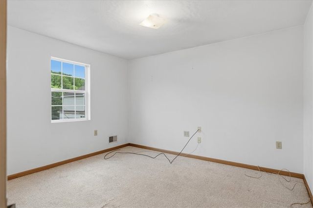 470 Reidmore Rd, Connellsville, PA 15425