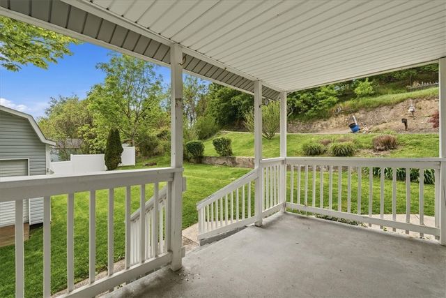470 Reidmore Rd, Connellsville, PA 15425