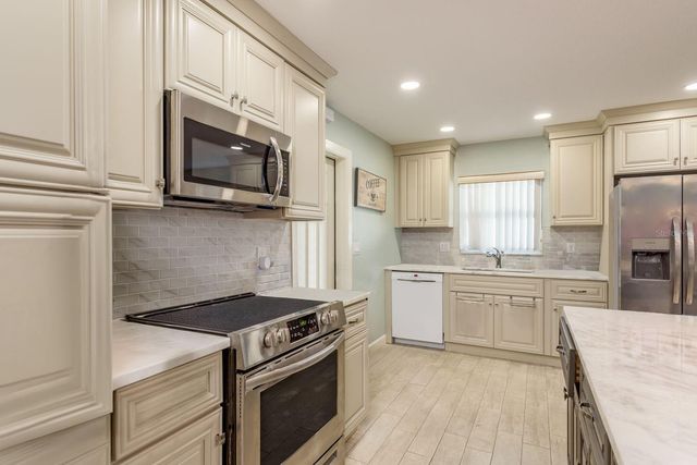 3305 GORSE COURT, Palm Harbor, FL 34684