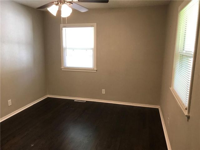 11314 E Thompson Street, Independence, MO 64054