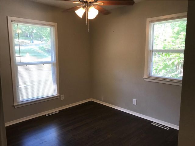 11314 E Thompson Street, Independence, MO 64054