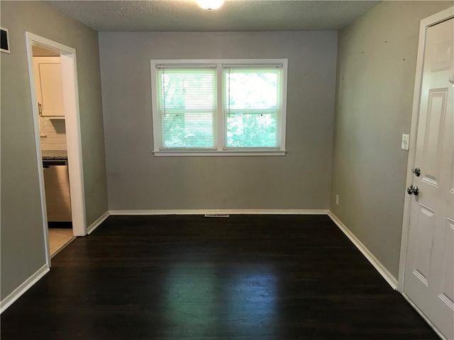 11314 E Thompson Street, Independence, MO 64054