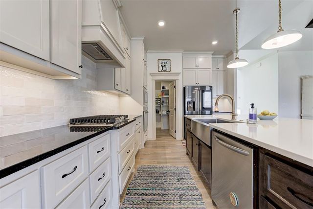 9200 Lupine Road, Yukon, OK 73099