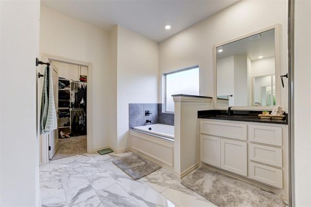 9200 Lupine Road, Yukon, OK 73099