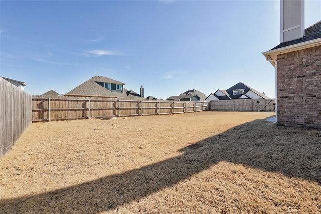 9200 Lupine Road, Yukon, OK 73099