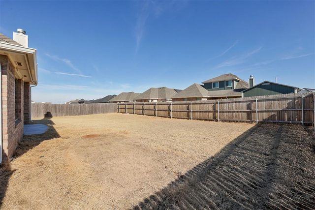 9200 Lupine Road, Yukon, OK 73099
