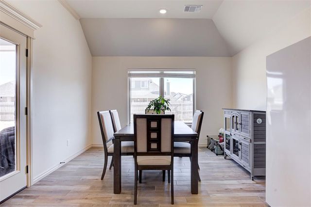 9200 Lupine Road, Yukon, OK 73099