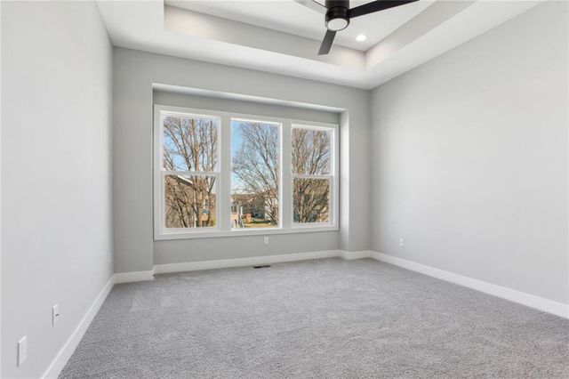 17008 W 172nd Ter Street, Olathe, KS 66062