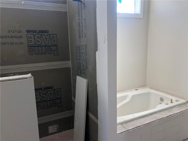 17008 W 172nd Ter Street, Olathe, KS 66062