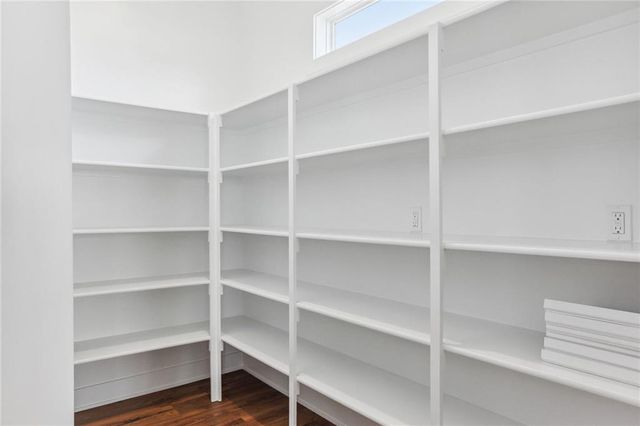 17008 W 172nd Ter Street, Olathe, KS 66062