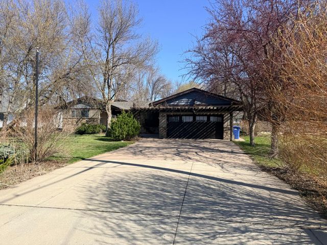 228 1st Street S, Sabin, MN 56580