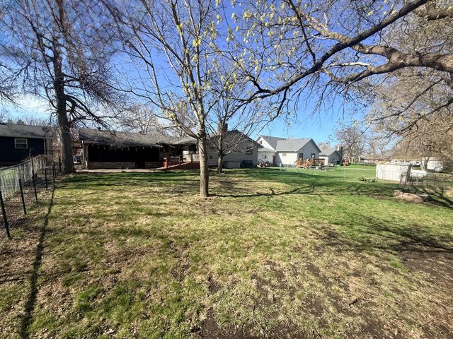 228 1st Street S, Sabin, MN 56580