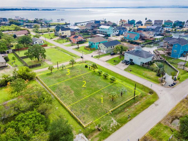 Lot 2 Avenue L, Bacliff, TX 77518