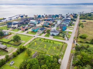 Lot 2 Avenue L, Bacliff, TX 77518