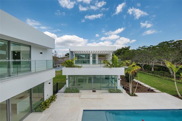 3280 Lake Ridge Lane, Weston, FL 33332
