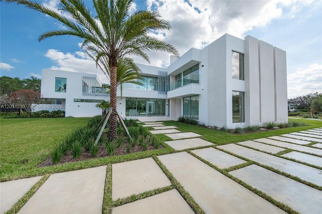 3280 Lake Ridge Lane, Weston, FL 33332