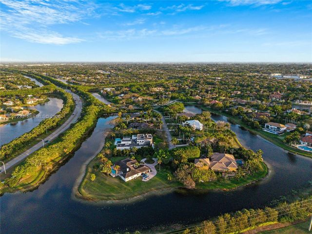 3280 Lake Ridge Lane, Weston, FL 33332