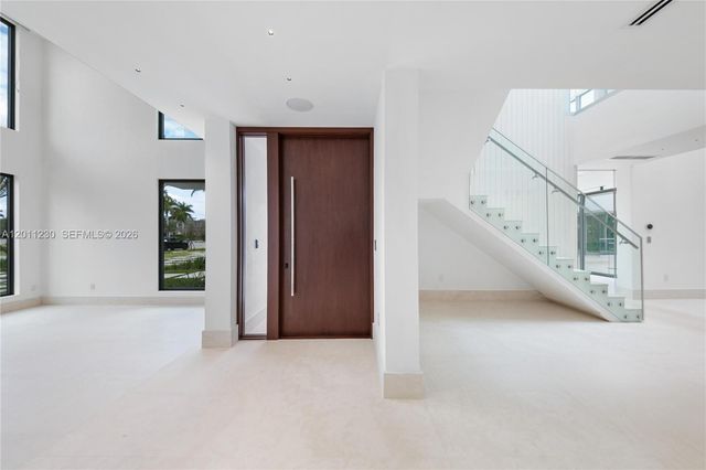 3280 Lake Ridge Lane, Weston, FL 33332