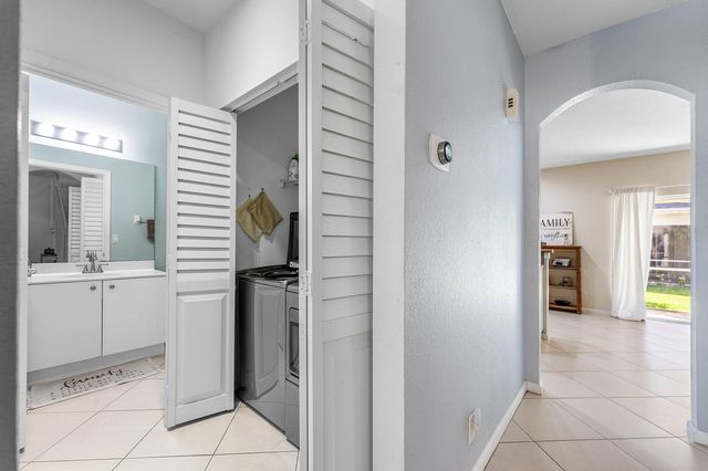 331 Spruce Street, Boynton Beach, FL 33426