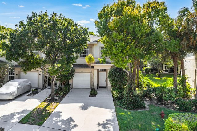 331 Spruce Street, Boynton Beach, FL 33426
