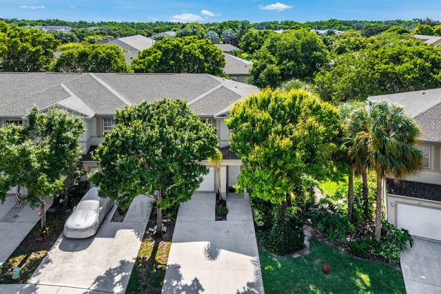 331 Spruce Street, Boynton Beach, FL 33426