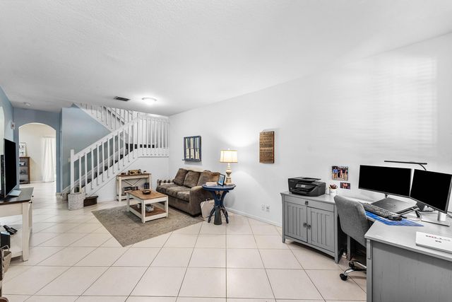 331 Spruce Street, Boynton Beach, FL 33426