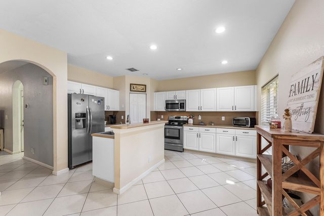 331 Spruce Street, Boynton Beach, FL 33426