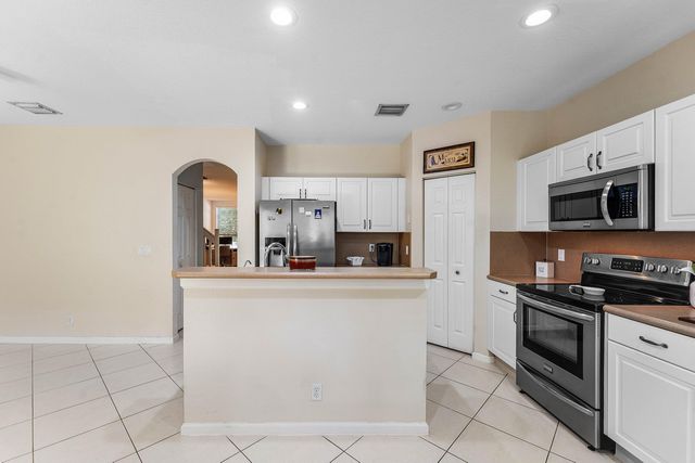 331 Spruce Street, Boynton Beach, FL 33426