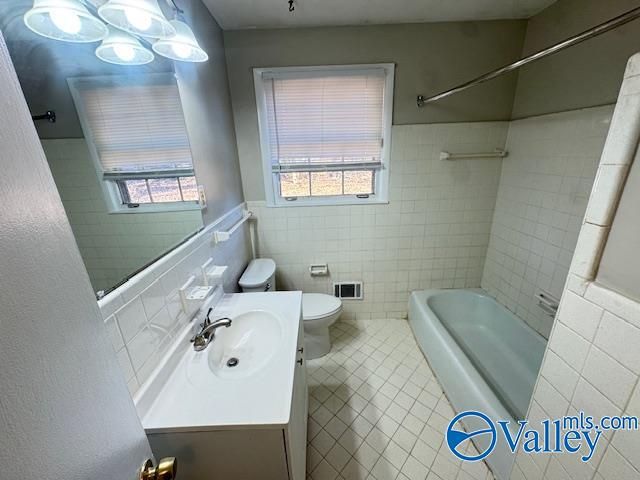 3318 East Helena Drive NW, Huntsville, AL 35810