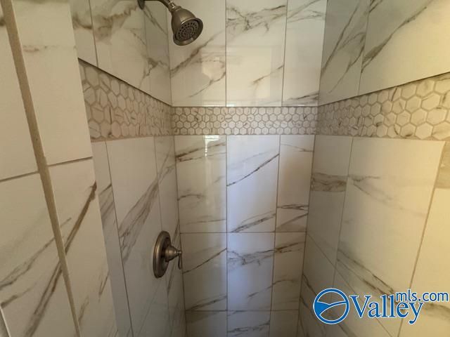 3318 East Helena Drive NW, Huntsville, AL 35810