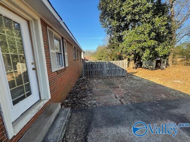 3318 East Helena Drive NW, Huntsville, AL 35810