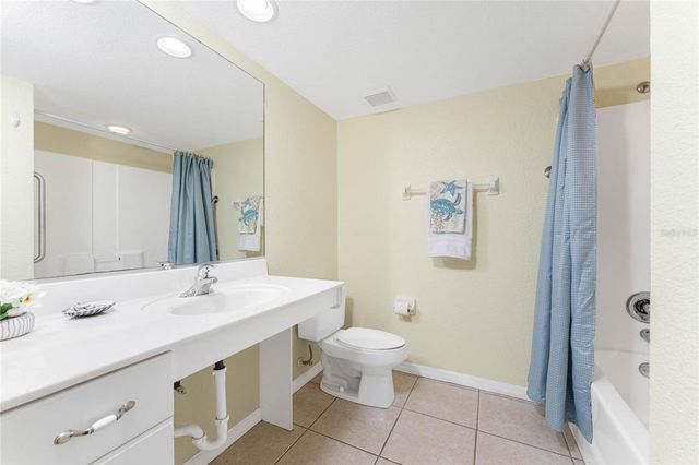 9600 FIDDLERS GREEN CIRCLE 109, Rotonda West, FL 33947