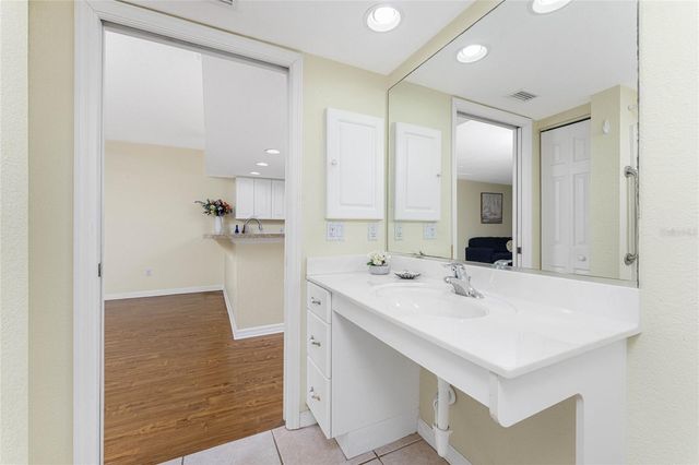 9600 FIDDLERS GREEN CIRCLE 109, Rotonda West, FL 33947