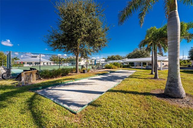 9600 FIDDLERS GREEN CIRCLE 109, Rotonda West, FL 33947