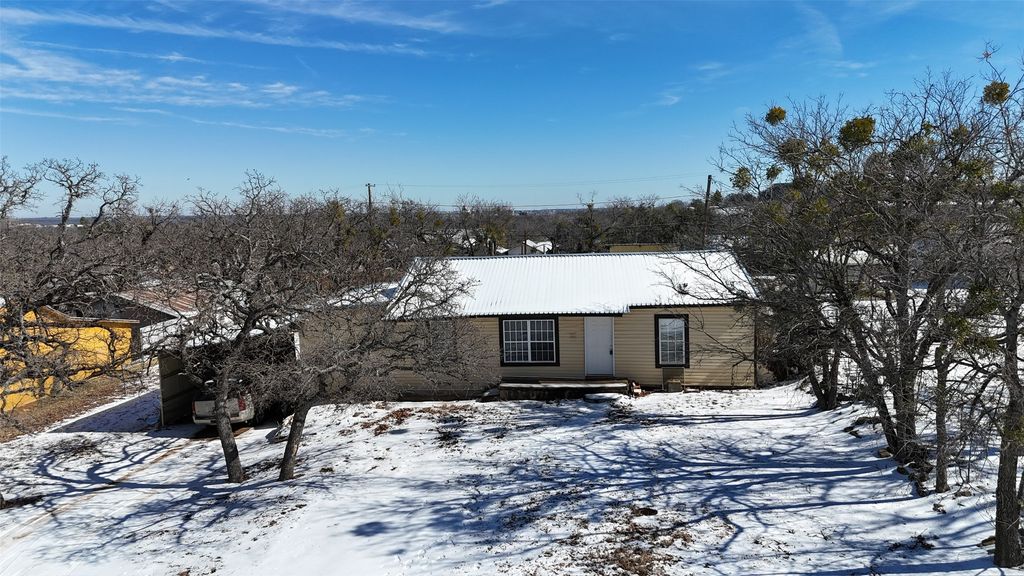 304 Neblett Street, Eastland, TX 76448